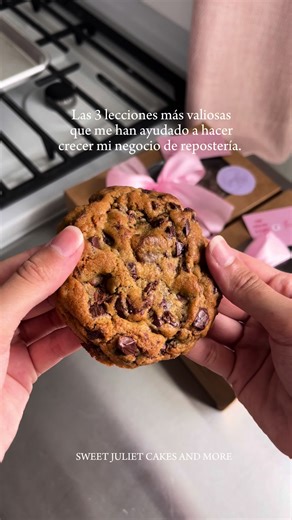 Un poco de lo que he aprendido en estos 3 años. 🍪✨🤍🧁 #sweet_juliet_cakes_and_more