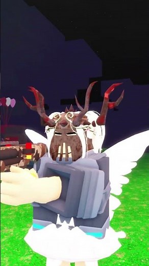 I play as a fairy in 99 Nights in the Forest 2