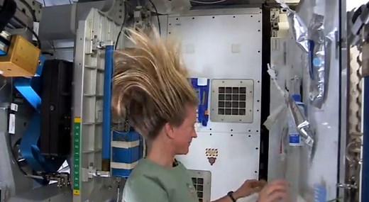 Astronaut Hygiene: How to Wash Your Hair In Space (Video)