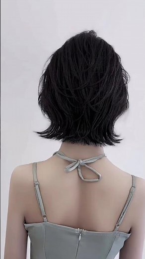 The "Wolf Cut" How to Style Short Layers Like a Pro #hairtools #happycurls