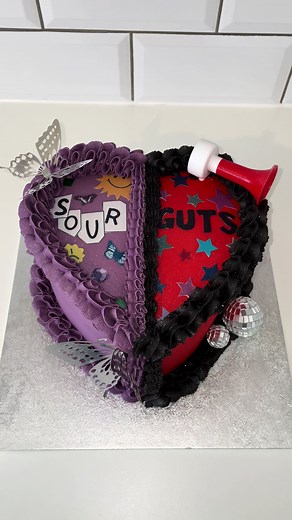 Olivia Rodrigo Themed Birthday Cake | Livies Party | Cake Decorator