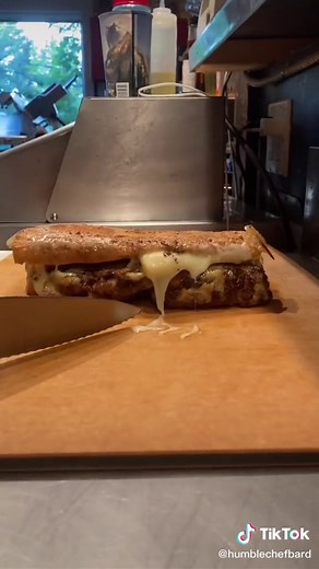 Sandwich #food #delecious #sandwich #foodies #foodiestiktok #chef #cheflife #cook #cooking #recepies #wow #foodiefoodie #foodporn #grilledcheese