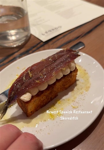 The newest addition to JK’s Restaurants🍴such a unique menu much different than the many #basque ones in the area. Highly recommend! #spanishfood #shoreditch #londonfoodie #londonfoodspots