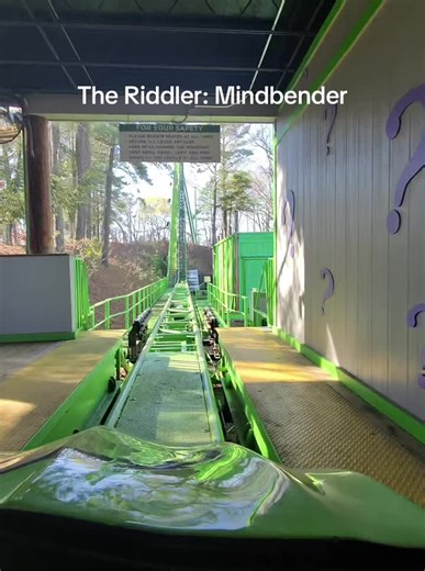The Riddler: Mindbender #rollercoaster #sixflagsovergeorgia #sixflags #viral #scary