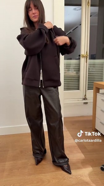 Brown mix & intrecciato 🤎 #ootd #officelook #outfitinspo #loewe #autumnoutfits