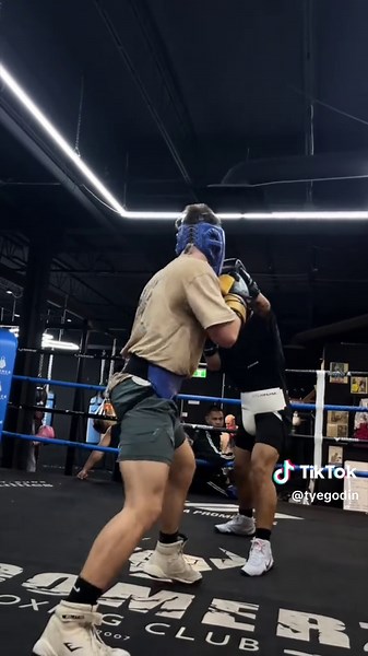 Sparring Day: Improve Your Boxing Skills