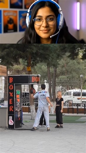 star live on Instagram: "日本利用压电瓷砖将脚步转化为电能。这些瓷砖捕捉来自你脚步的动能。当你行走一时,你的重量和动作会对瓷砖产生压力。 瓷砖会轻微弯曲,从而产生机械应力。瓷砖内部的压电材料将这种应力转化为电能。每一步都会产生少量电荷,而数百万步结合在一起就能产生足够的电力来驱动 LED灯、数字显示屏和传感器,在像是谷车站这样繁忙的地方,每天大约有240 万个脚步为这一系统作出贡献。这些电能 可以被储存或立即使用户从而减少对传统 电力来源的依赖,并支持可持续的城市基 础设施。这种方法将日常运动转化为实用的可再生能源 #日本 #知识#事实 #你知道吗 #推荐 科技创新历史 技术 实验热门日本利用压电瓷砖将脚步转化为电能。这些瓷砖捕捉来自你脚步的动能。 生压力。瓷砖会轻微弯曲,从而产生机械 应力。瓷砖内部的压电材料将这种应力转化为电能。每一步都会产生少量电荷,而 数百万步结合在一起就能产生足够的电力 数百万步结合在一起就能产生足够的电力一来驱动 LED 灯数字显示屏和传感器。 在像涩谷车站这样繁忙的地方,每天大约有240万个脚步为这一系统作出贡献。 这些电能可以被儲