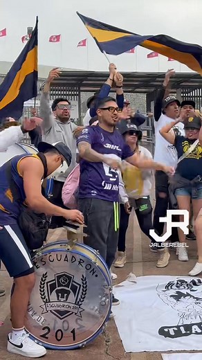 ¡Olé le le, ola la la, aquí está la Rebel, los Pumas donde están! | JalbeRebel