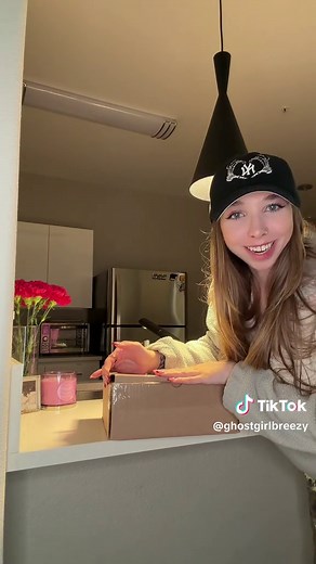 Breezy Bri (@ghostgirlbreezy)’s videos with original sound - Breezy Bri