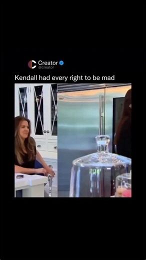 When the Kendall Jenner and the Kardashian family start arguing over who will clean the kitchen mess. 🍽️😅Because mom Kris Jenner is already tired due to late night party.Even the most glamorous families have these little house battles.Luxury life outside… but real family moments inside. 😂🏠✨