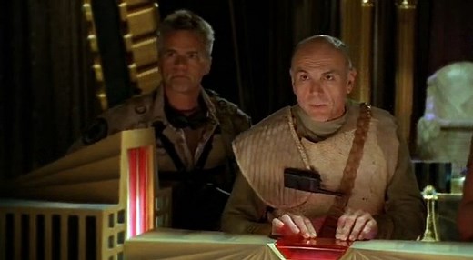 Stargate Sg-1 S05E01 Enemies (2)