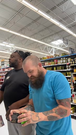 1.1M views · 50K reactions | If this friendship ain’t like this, just throw it away #kindasortafamous #bluecollar #brothers | the_regulators_again | Facebook