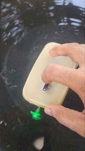 I Made a Mini Water Boat Using a DC Motor! ⚡🚤 #Shorts #DIY #MicroBoat #MiniBoat