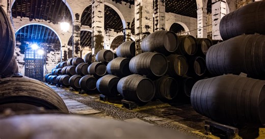 Une méthode incroyable de production de vin et spiritueux, mais parfois mal comprise : qu’est-ce qu’une solera ?