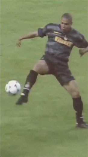 Ronaldo at Inter de Milan in 1997 UEFA Final Cup
