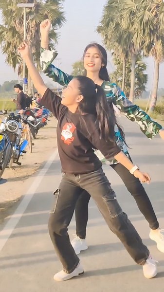 আবারো সেই ট্রেন্ডিং ডান্স 🥰❤️ #shortvideo #dance