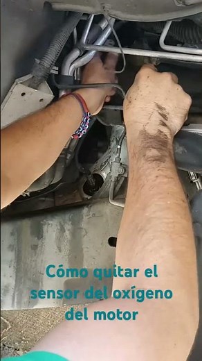 Cómo quitar el sensor de oxígeno de una Nissan armada