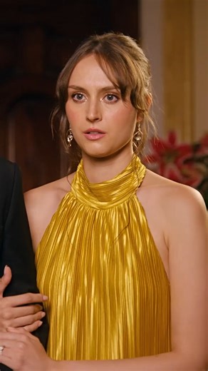 5.6K views · 48 reactions | Watch the whole episode for free https://dramabox.reelhunter.online/?s=5376612954235228160 | Name：《Runaway Bride, Billionaire's Catch》 #RunawayBrideBillionairesCatch #shortsvideos #truelove #USA #fullepisodes #SiblingsLove #RichLife #newyork #dramabox | Lee movie | Facebook