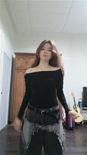 (Apple Bottom Jeans) Low - Flo Rida ft. T-Pain) New TikTok Dance Trend