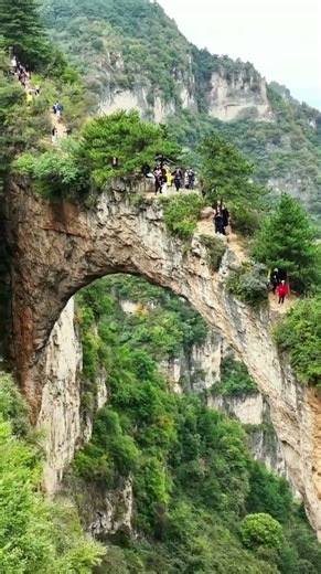 Goosehouse Tiansheng Bridge, the largest natural stone arch bridge in northern China #mountains