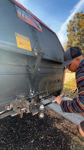 I just realized that you can actually tighten the receiver nut | Gerald Humor