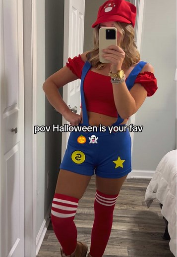 Itsa meeee Mario 🤌🏻 #fyp #supermario #foryourpage #costumes #halloween @Dolls Kill