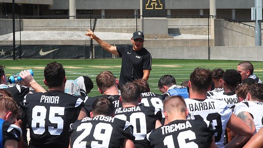 Army football makes pivotal quarterback decision