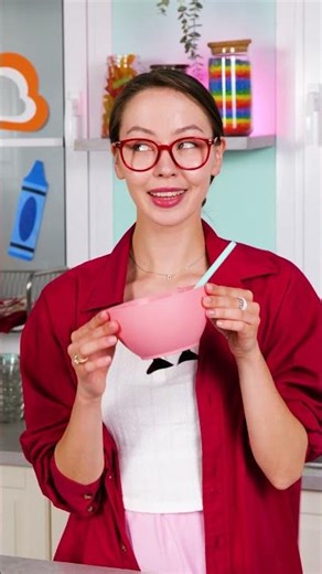 Suction Cup Magic: Making Mealtime Fun for Picky Eaters! 🥳✨