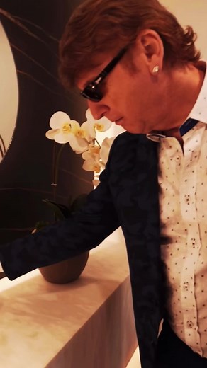 Is this the coolest sink you’ve seen? In it to win it! #producermichael