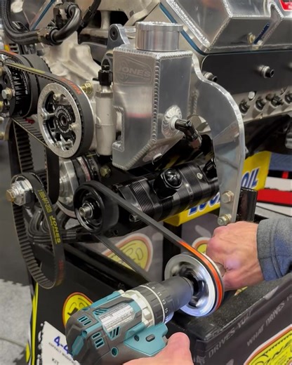PRI Featured Product 🏁 Dry Sump Oil Pump Priming Made Easy. Comes With Priming Pulley, Free Wheeling Handle & Choice Of Belt Length. #primetime Follow us all week for live updates & new product releases. Visit us Thursday-Saturday At Peninsula 701 #jonesracingproducts #advancedbeltdrivesystems #whatdrivesyou®️ | Jones Racing Products