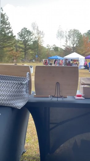 Yall get some wine and check out all these vendors 🍷 | Christine Gortney