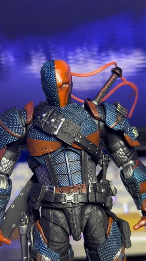 Deathstroke the Terminator Action Figure Poses