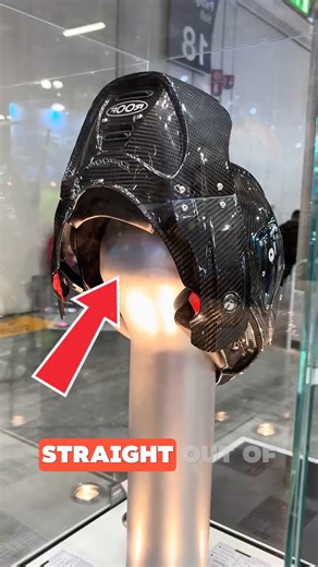 ROOF Djagger Full-Face Motorcycle Helmet: Advanced Safety and Style Discover the ROOF Djagger full-face motorcycle helmet, engineered for maximum protection and premium comfort. Its futuristic design, innovative safety system, and aerodynamic build make every ride safer and smoother. Perfect for riders who value performance, durability, and cutting-edge technology. Credits : @Stone_ofcl, @Mundialmotosnew, @ROOFInternational, /YT #helmet #bikelife #riders #usa #technology | WebEye News