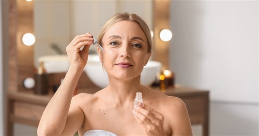 Ten składnik będzie królował w kosmetykach w 2025 roku. Internet już oszalał na jego punkcie