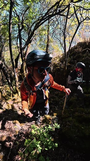 Explorando las cuevas de lava en #xitle #ajusco #mexico #aventuracdmx