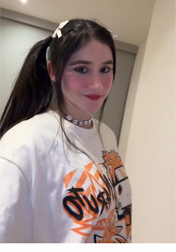 Ara y Fer: ¡Bailando y Besándose! ❤️