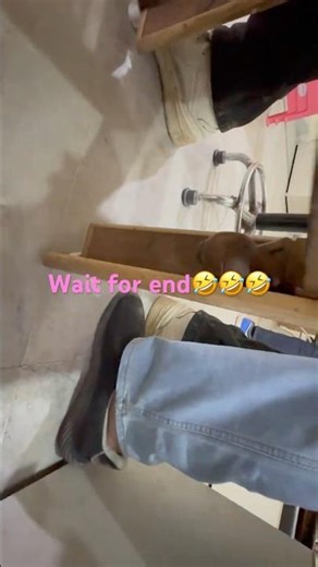 Lakdi ki stool ki welding 🤣🤣🤣#trending #viral #furniture #factory