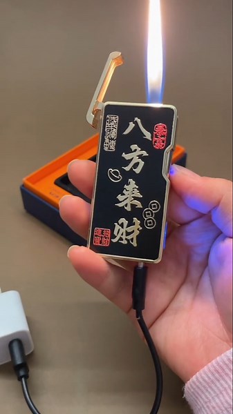 Unboxing a Viral TikTok Classic Lighter! 👀