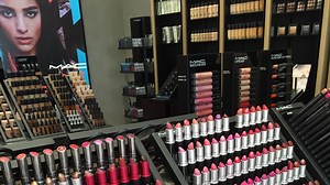 Top 10 MAC Makeup Tutorials