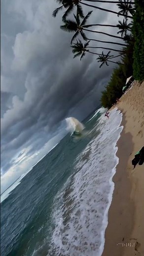 🌊 Massive Tsunami Wave Crashes Into Honolulu Beach | Watch What Happens