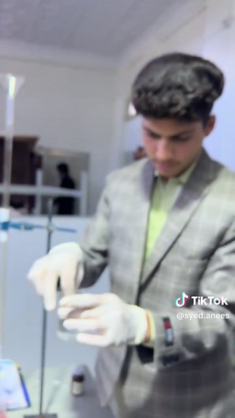 Understanding Acid-Base Indication with Litmus Paper