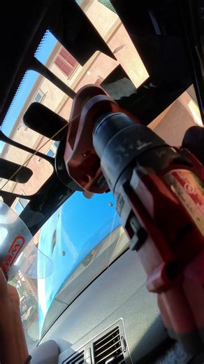 Expert Car Windshield Replacement Services