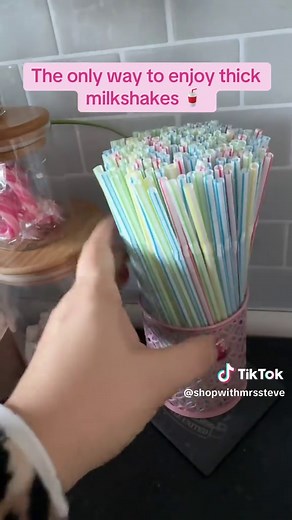 Eco-Friendly 200 Pack Plastic Straws for Sustainable Sipping