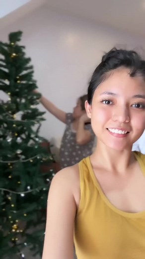 Tuloy ang Traditions with Jollibee Christmas Decor