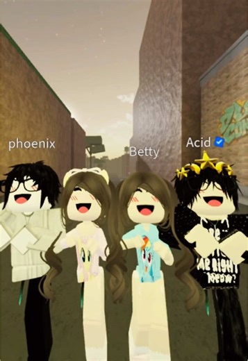 Exploring Roblox Da Hood with Friends
