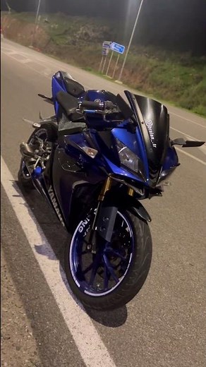 Yamaha YZF r125 blue edition