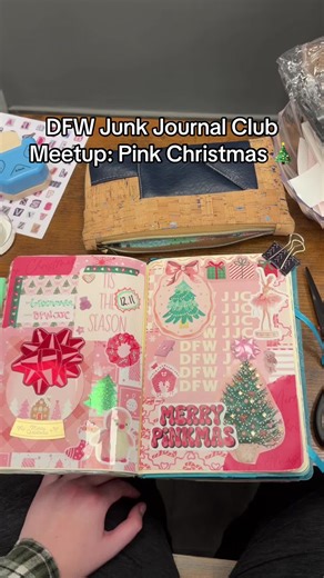 Had a great time tonight with @DFWJunkJournalClub doing a pink Christmas theme tonight! #junkjournal #journaling #scrapbooking #pink #christmas