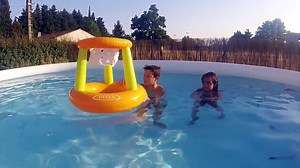 Piscine #2 - Nouveaux challenges pour s'amuser dans l'eau-8gje0ohBqEA