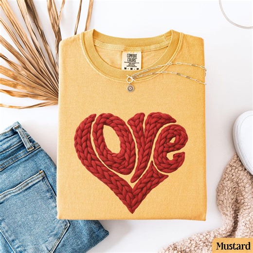 Knitted Love Heart T-shirt, Valentine's Day, Romantic Gift, Stylish Tee, Trendy Graphic, Unique Design - Etsy