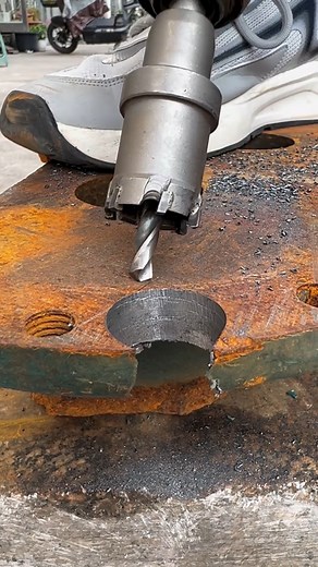 Iron plate hole opener household multifunctional stainless steel hole opener | Hardware tools